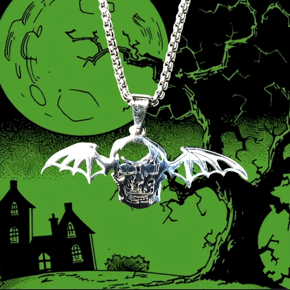 NEW Stainless Steel Silver Winged Skull Goth Pendant Necklace